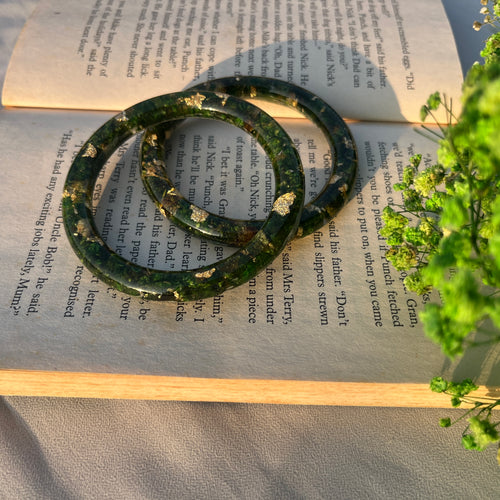 Green Daisy Bangles Pair of 2 – Handmade Real Dried Flower Bangles